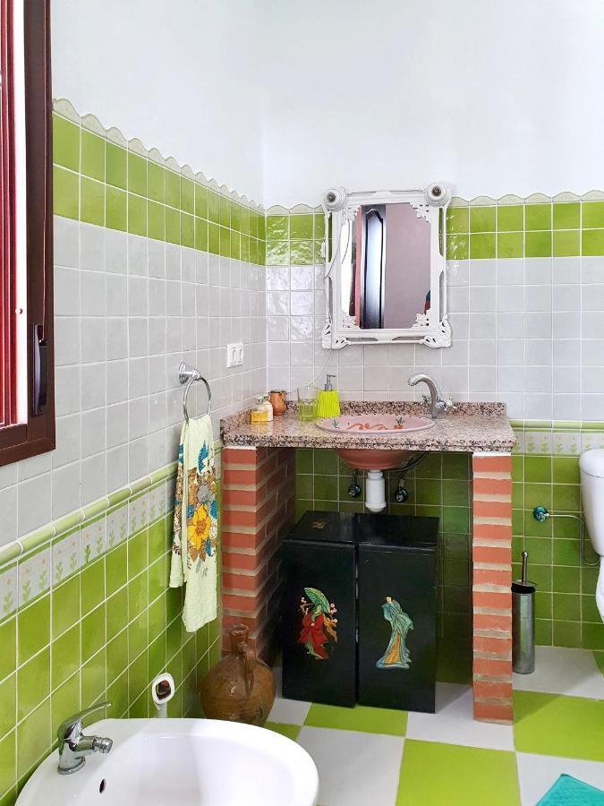 En-Suite Bedroom With Private Entrance At Casa Sofija Sedella Ngoại thất bức ảnh